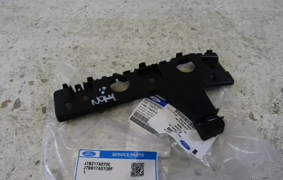 Ford Ka Front bumper mounting bracket J7BB17A870B