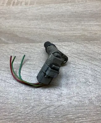 Peugeot 406 Camshaft position sensor 9630595680