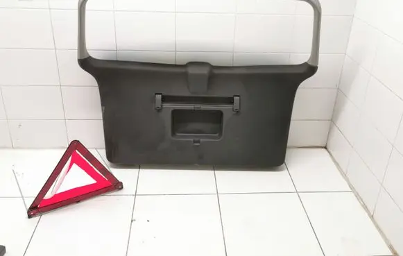 Opel Zafira B Tailgate/boot cover trim set 360583280 13131334 322225228