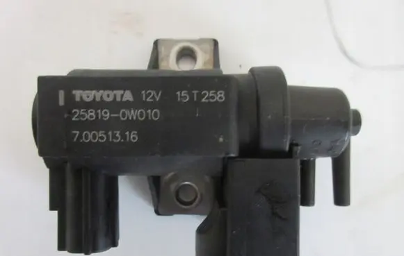 Toyota Auris E180 Turbo solenoid valve 258190W010