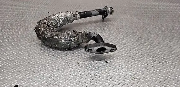 Audi A8 S8 D3 4E Turbo turbocharger oiling pipe/hose 057145735J