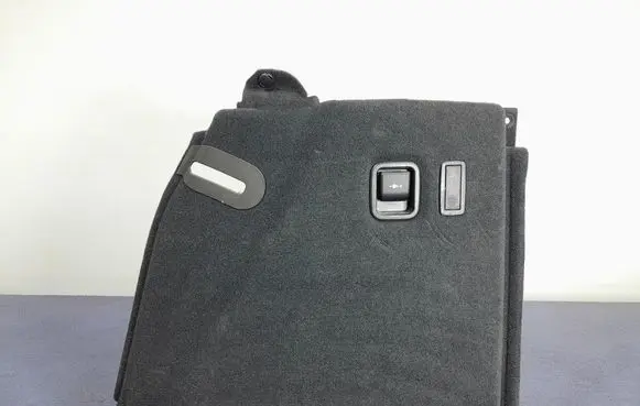 BMW X3 E83 Tailgate/boot cover trim set 7452460
