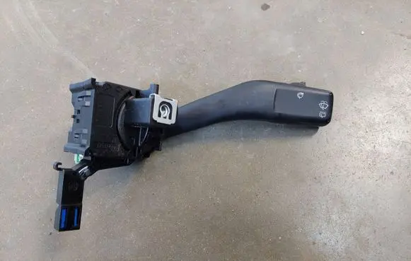 Volkswagen Caddy Wiper control stalk 1k0953519 VE70H08