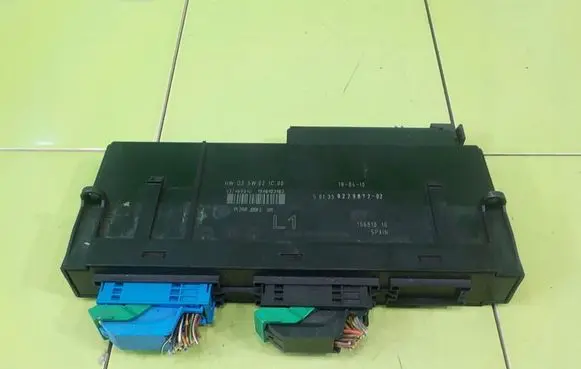 BMW 3 E92 E93 Central body control module 9229872