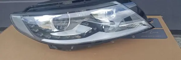 Volkswagen PASSAT CC Headlight/headlamp
