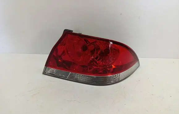 Mitsubishi Lancer Rear/tail lights P3101R