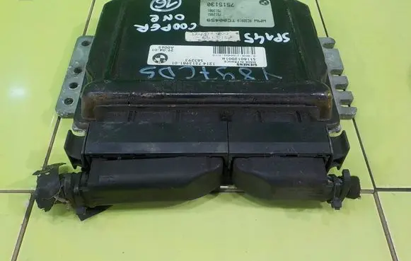 Mini One - Cooper R50 - 53 Engine control unit/module 7515130