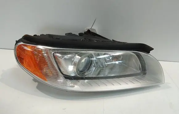 Volvo V70 Headlight/headlamp 31353533 6336200000