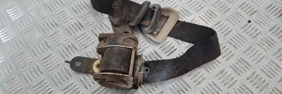 Nissan Terrano Third row seat belt 