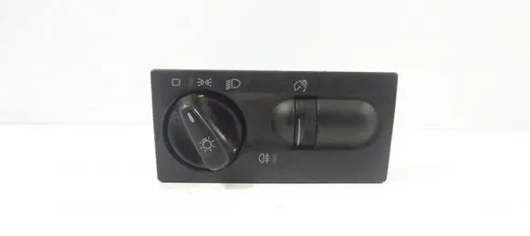 Volkswagen Golf III Light switch 1H6941531A