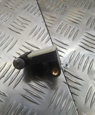 BMW 1 E81 E87 Airbag deployment crash/impact sensor 0285003900