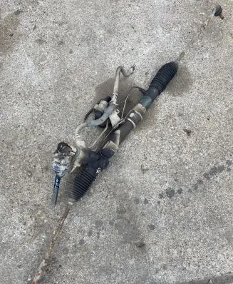 Nissan Almera Tino Steering rack