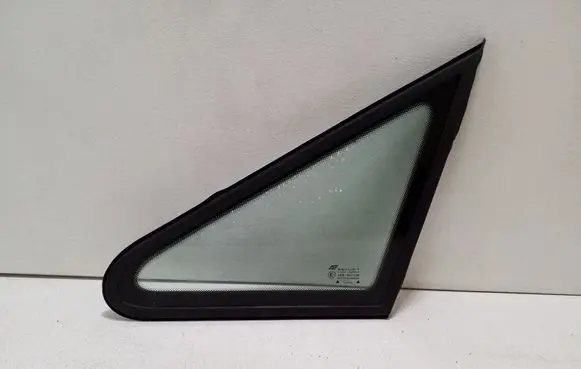 Volkswagen Sharan Front triangle window/glass 