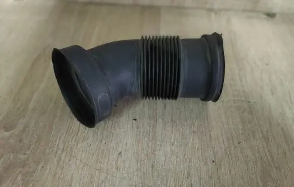 Opel Astra H Air intake duct part
