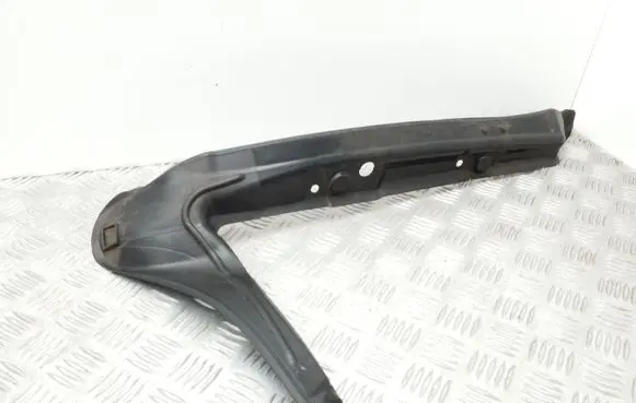 Audi A4 S4 B8 8K Fender foam support/seal 8K0821111A