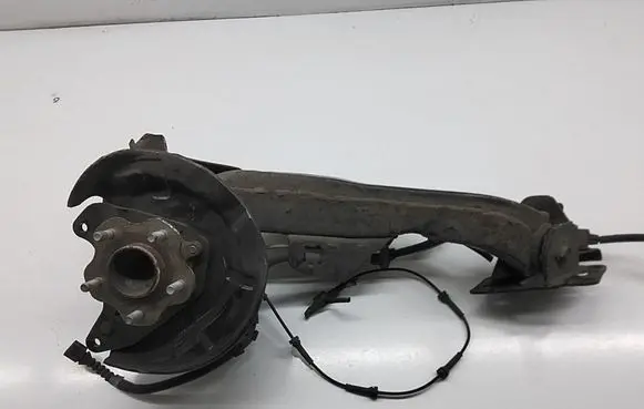 Nissan X-Trail T32 Rear wheel hub 555024CA0C