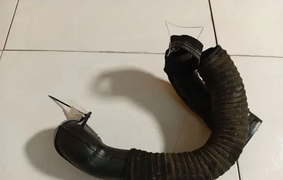 Renault Scenic I Air intake hose/pipe 7700115820