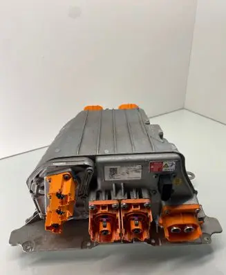 Voltage converter inverter