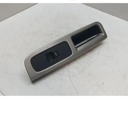 Volvo V50 Electric window control switch 8663815 30774162 03451305