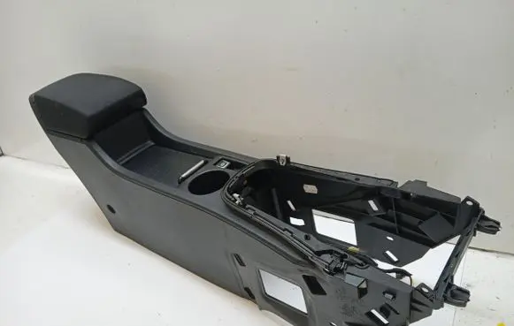 Opel Astra J Center console 13317404T