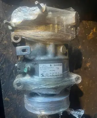 Citroen C4 SpaceTourer Air conditioning (A/C) compressor (pump) 9827874280