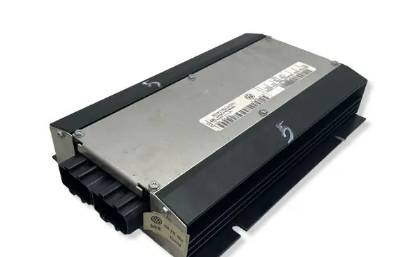 Volkswagen Phaeton Sound amplifier 3D0035465A