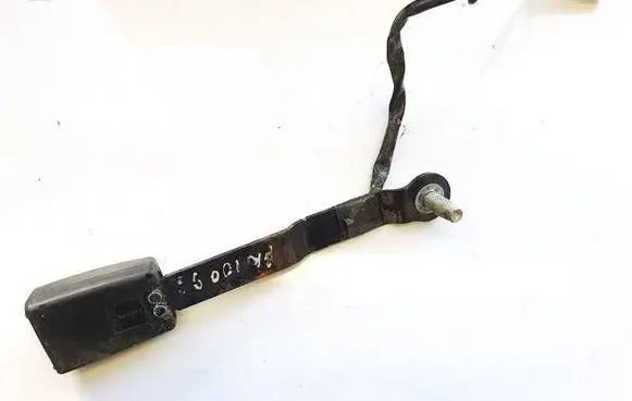 Jeep Liberty Front seatbelt buckle 33008997a