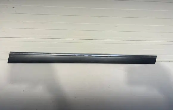 Audi A6 S6 C6 4F Front door trim (molding) 4F0853960J