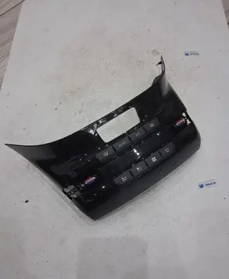 Peugeot 307 Climate control unit 98195706XU