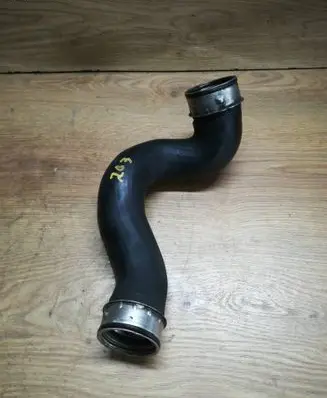 Mercedes-Benz C W203 Intercooler hose/pipe A2035282182