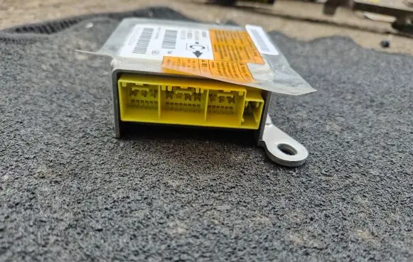 Nissan Almera Tino Airbag control unit/module