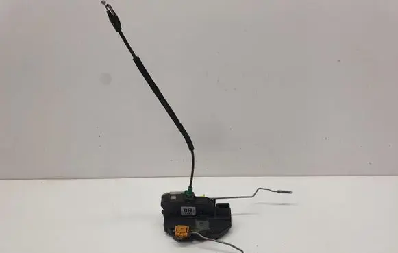 Chevrolet Volt I Rear door lock 13579551