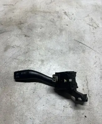 Audi A3 S3 A3 Sportback 8P Indicator stalk 8P0953513A 01103600 10360051845760