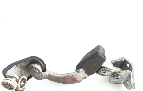 Iveco Daily 35.8 - 9 Sliding door upper roller guide/hinge 1071176E