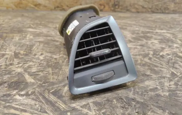 Opel Astra J Dashboard side air vent grill/cover trim 13440000