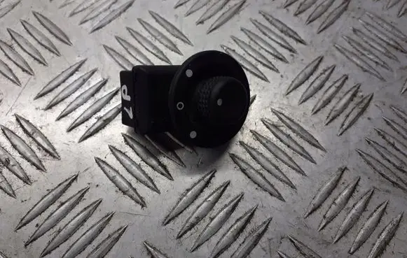 Renault Megane II Wing mirror switch