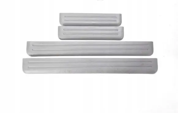 KIA Sorento Front sill trim cover 858813E000