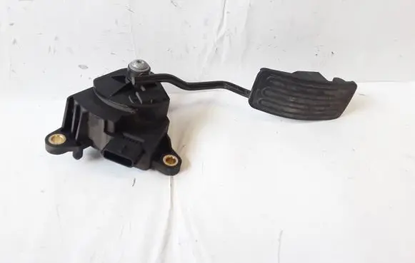 Nissan Qashqai Accelerator throttle pedal NOCODE