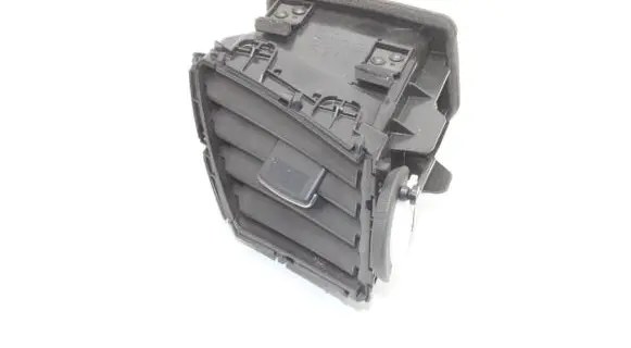 Nissan X-Trail T32 Dashboard air vent grill cover trim 687604BA0A