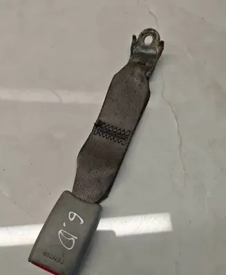 Nissan X-Trail T30 Rear seatbelt buckle