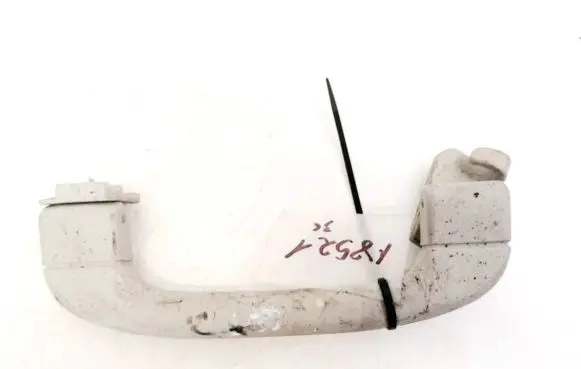 BMW 5 E39 Rear interior roof grab handle 8235578