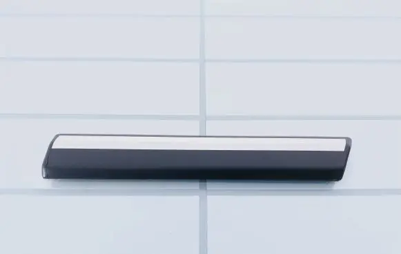 Ford Escort Rear fender molding trim 6120436 1652638