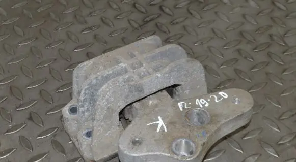 Ford Transit Custom Engine mount bracket BK217M124AD