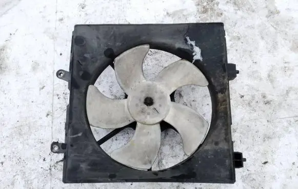 Honda Civic Radiator cooling fan shroud etp9319