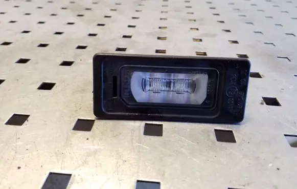 Audi TT TTS Mk2 Number plate light 4G0943021