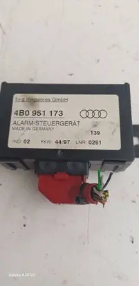 Audi A6 S6 C5 4B Alarm control unit/module 4B0951173