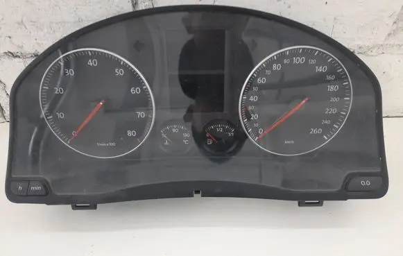 Volkswagen Golf V Speedometer (instrument cluster) 1K0920862A