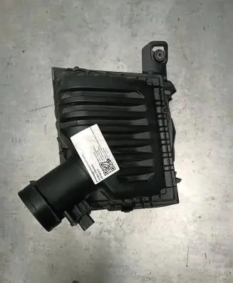 BMW X2 F39 Air filter box 8513916