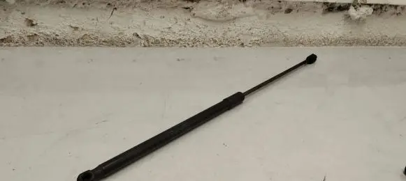 Audi Q2 - Tailgate/trunk strut/damper 81a827552b