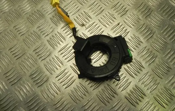 Mitsubishi Lancer VIII Airbag slip ring squib (SRS ring) KKPG870228 M3736